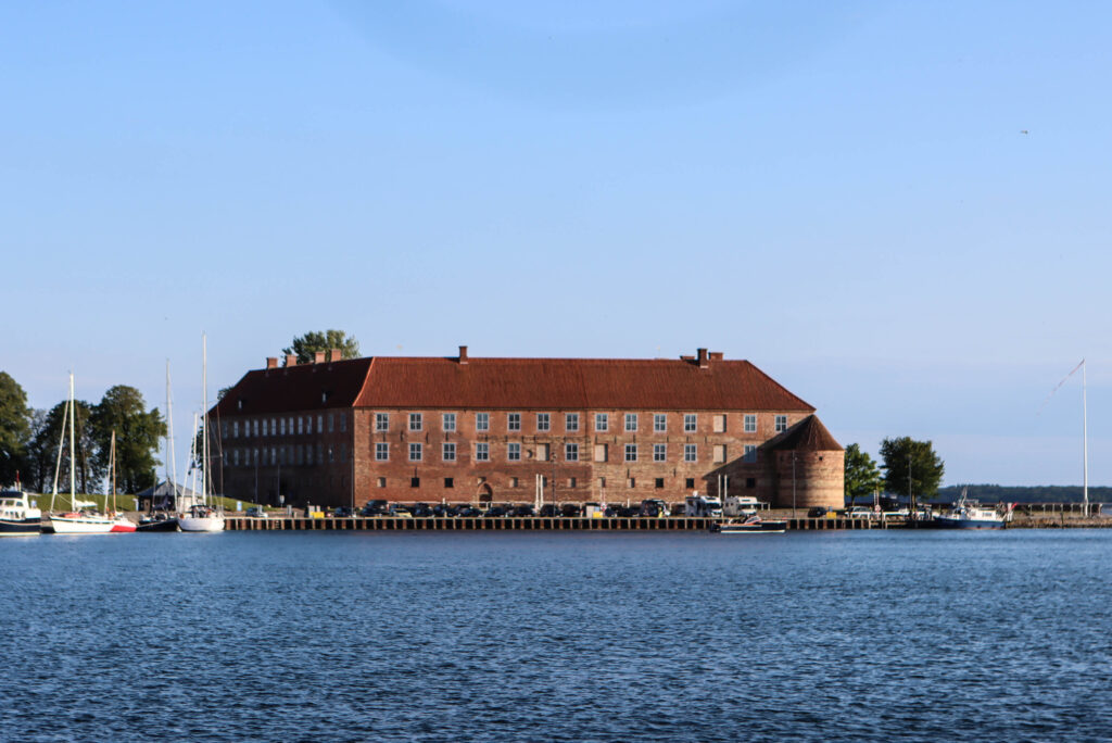 Tæt på vandkanten. Foto: Ole Kæhler