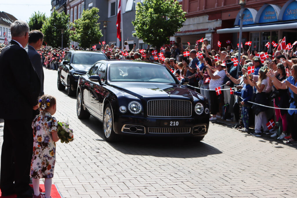Kongelig ankomst. Foto: Ole Kæhler