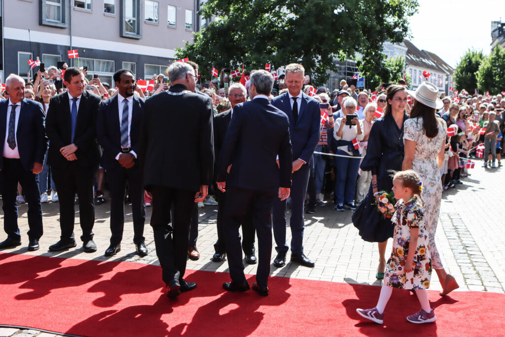 Kongelig ankomst. Foto: Ole Kæhler