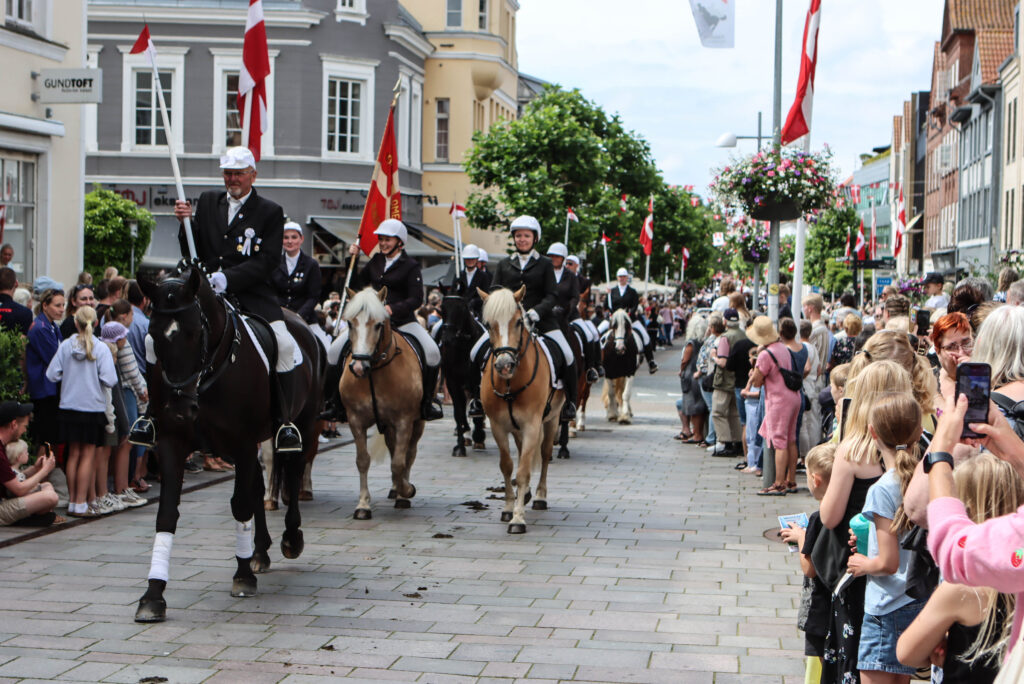 Fredagsoptoget. Foto: Ole Kæhler
