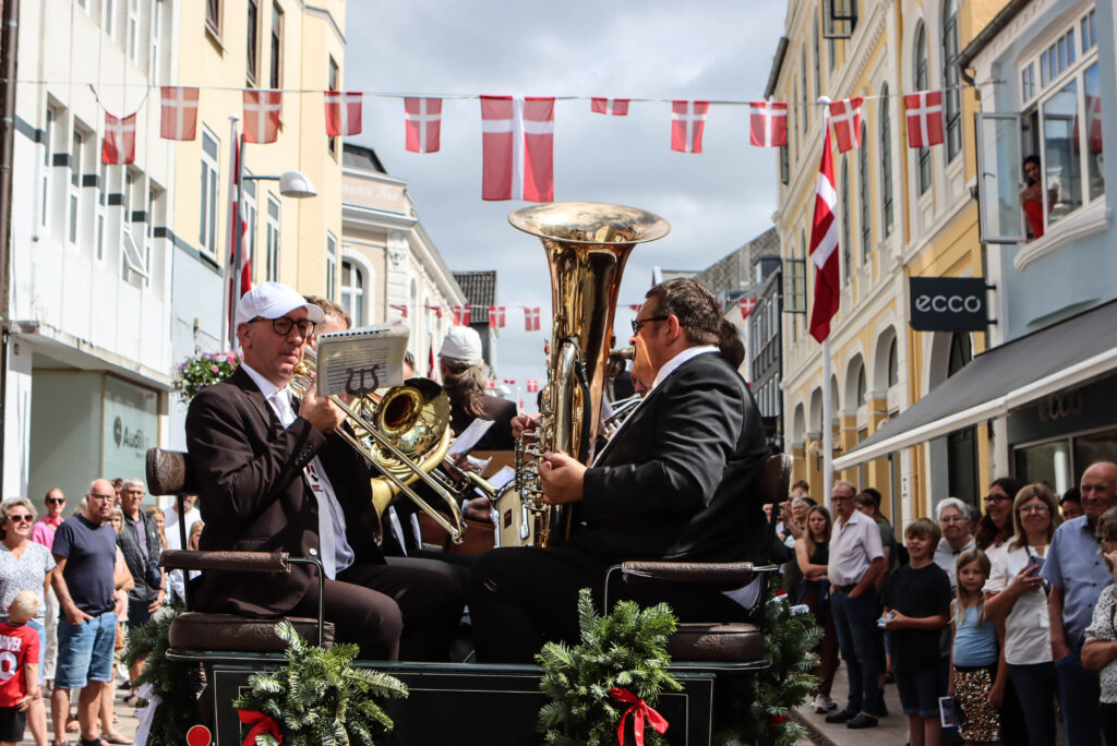Fredagsoptoget. Foto: Ole Kæhler