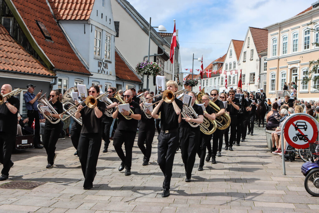 Fredagsoptoget. Foto: Ole Kæhler