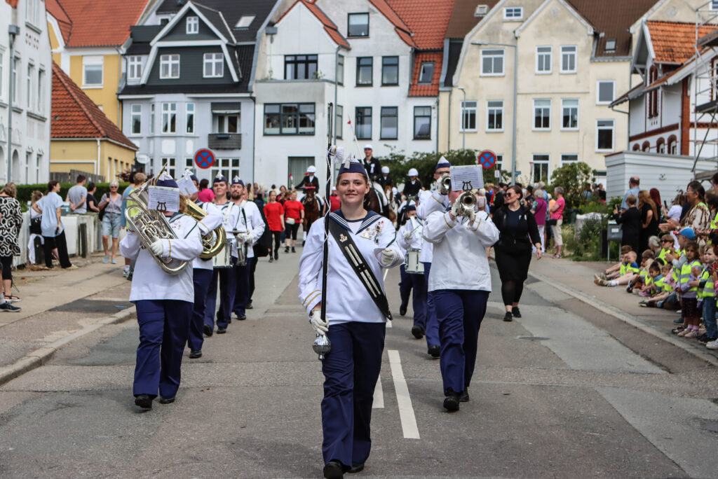 Fredagsoptoget. Foto: Ole Kæhler