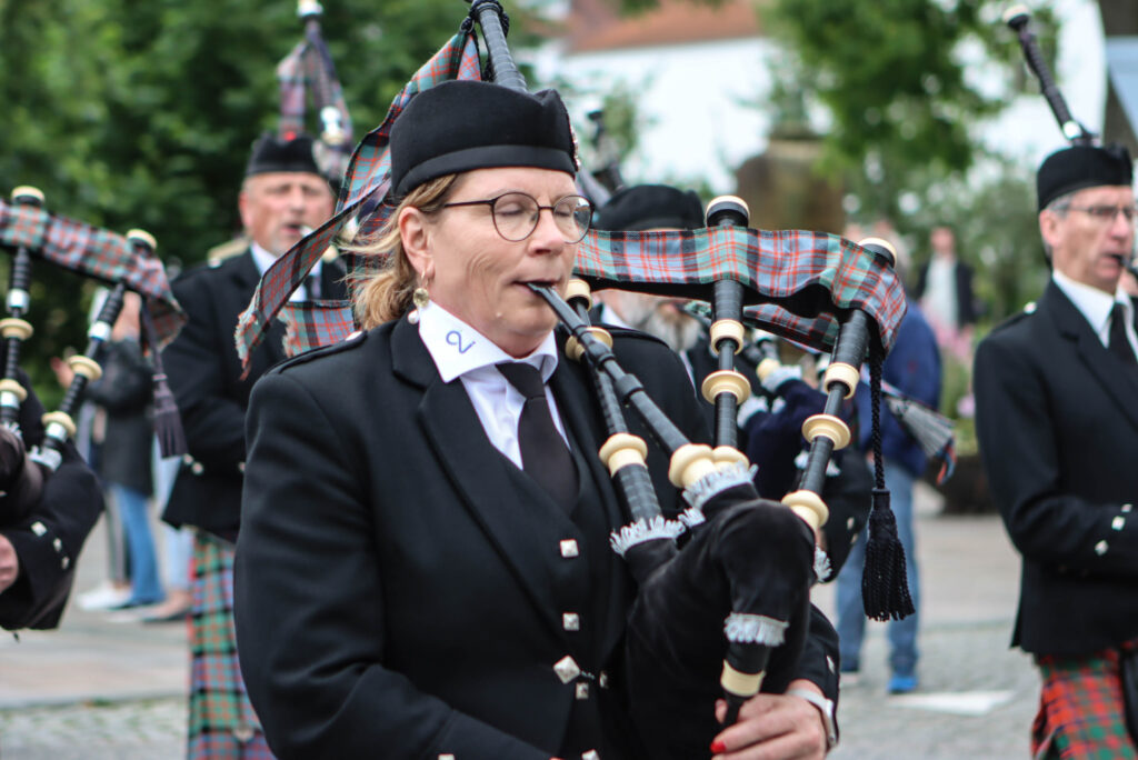 Jernheste-optog. Foto: Ole Kæhler