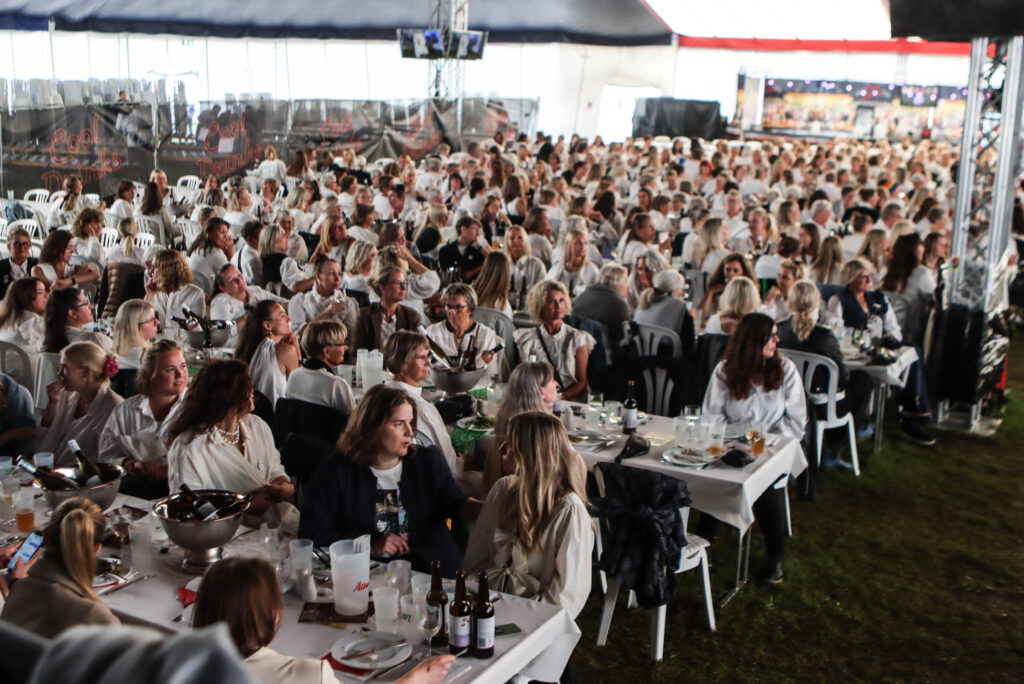 Damefrokosten. Foto: Ole Kæhler