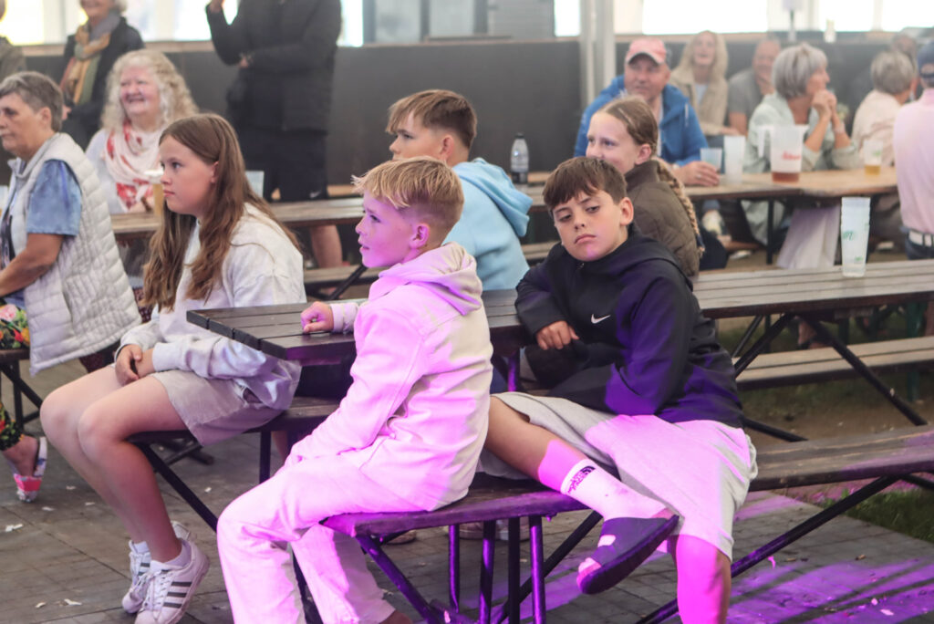 Eftermiddagsfest. Foto: Ole Kæhler