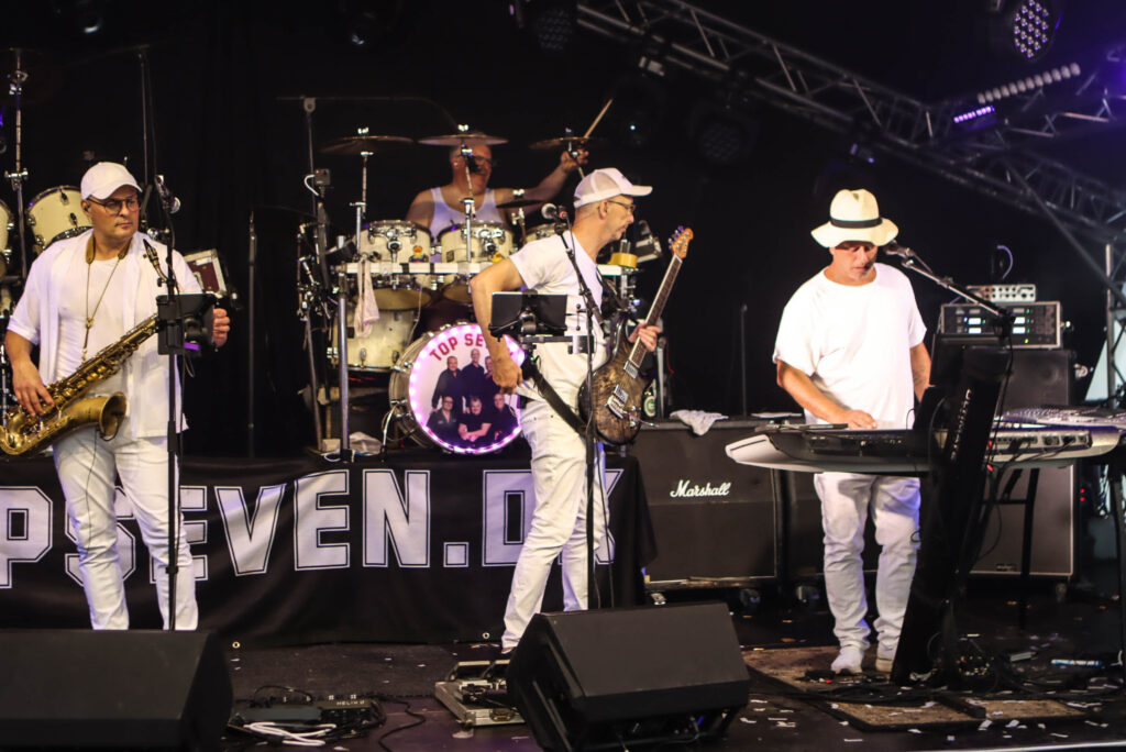 Eftermiddagsfest. Foto: Ole Kæhler