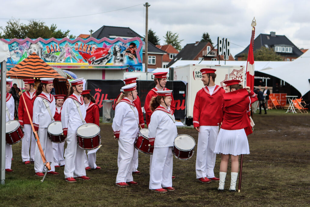 Musik i teltet. Foto: Ole Kæhler