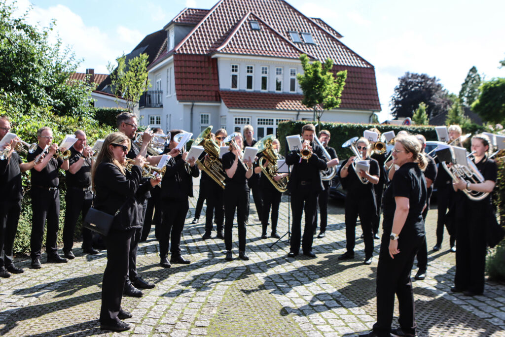 Batterierne lades op. Foto: Ole Kæhler