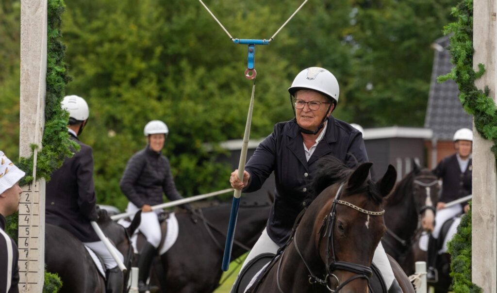 Skovby Ringridning. Fotos: Bo Bach & Ole Kæhler
