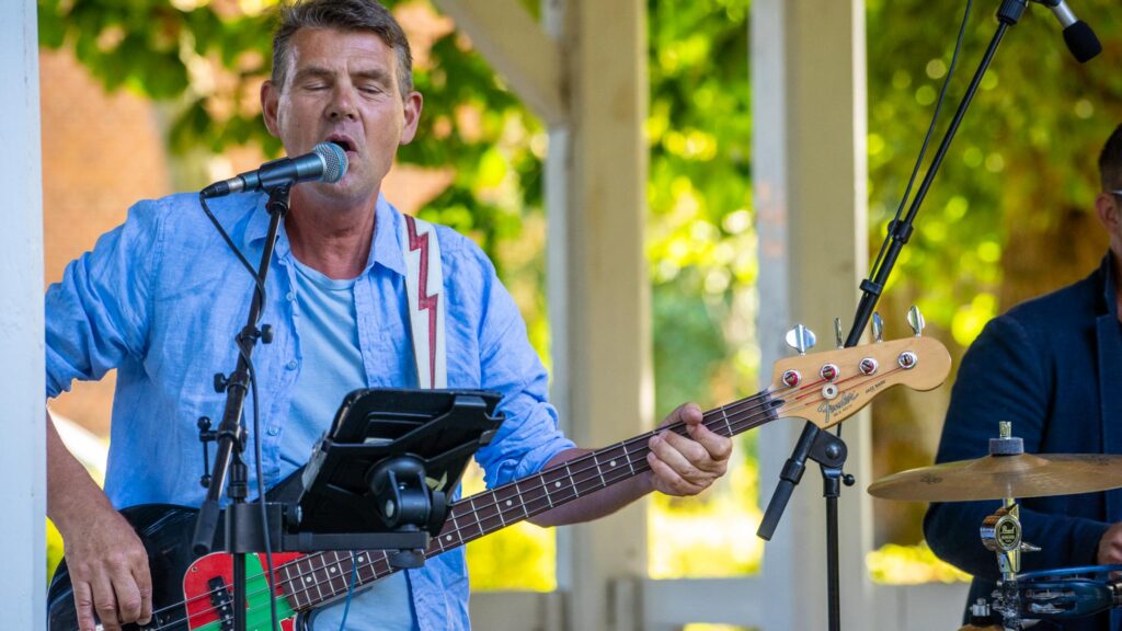 Musik i parken. Foto: Bo Bach & Ole Kæhler