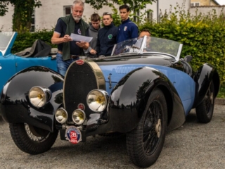 Ældre Bugatti. Bachs Foto