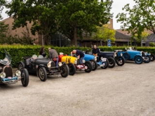 Ældre Bugatti. Bachs Foto
