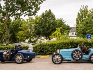 Ældre Bugatti. Bachs Foto