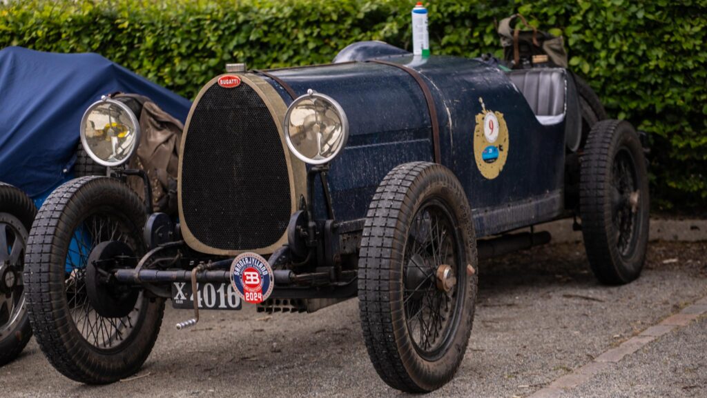 Ældre Bugatti. Bachs Foto