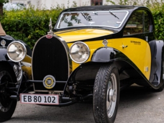 Ældre Bugatti. Bachs Foto