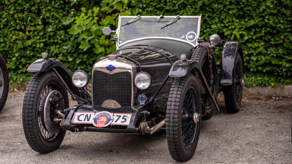 Ældre Bugatti. Bachs Foto