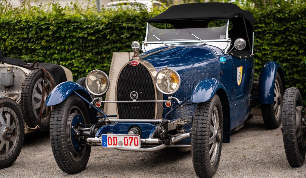 Ældre Bugatti. Bachs Foto