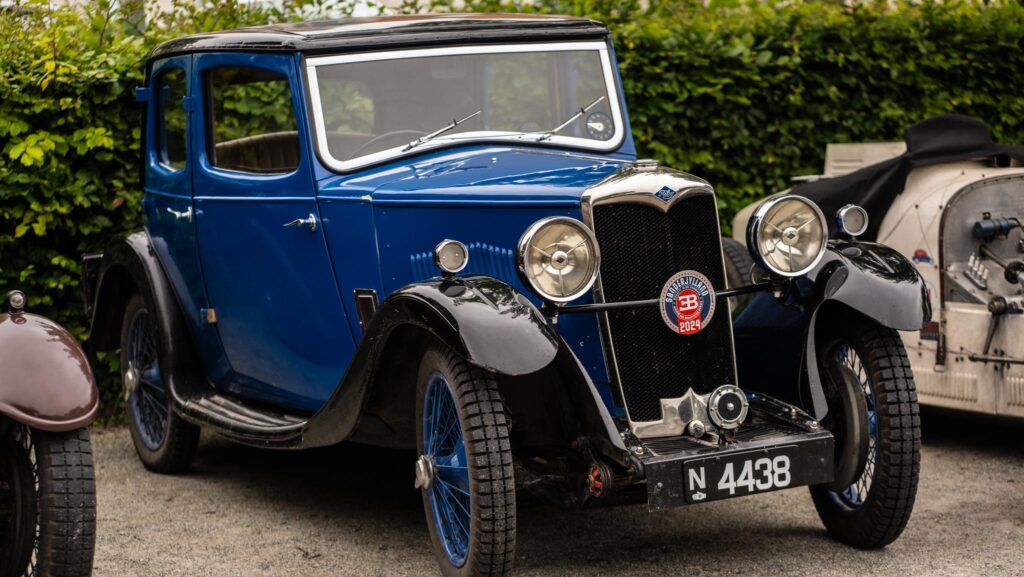 Ældre Bugatti. Bachs Foto