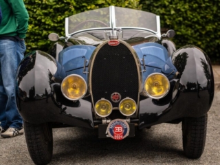 Ældre Bugatti. Bachs Foto