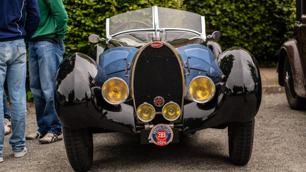 Ældre Bugatti. Bachs Foto