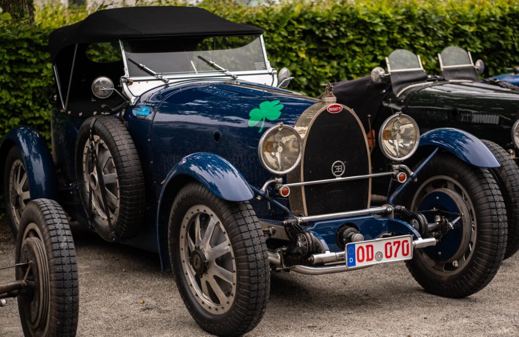 Ældre Bugatti. Bachs Foto