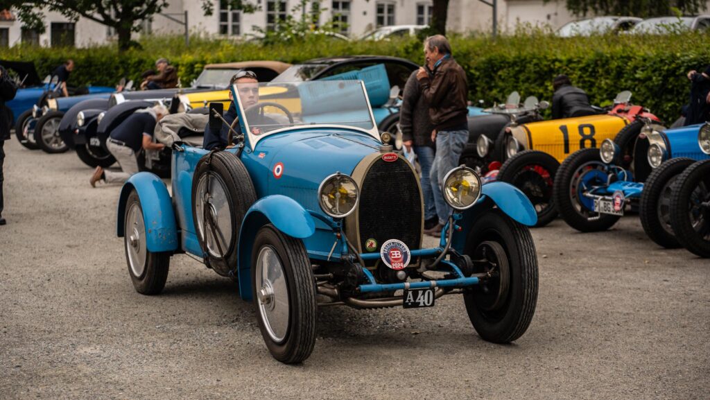 Ældre Bugatti. Bachs Foto
