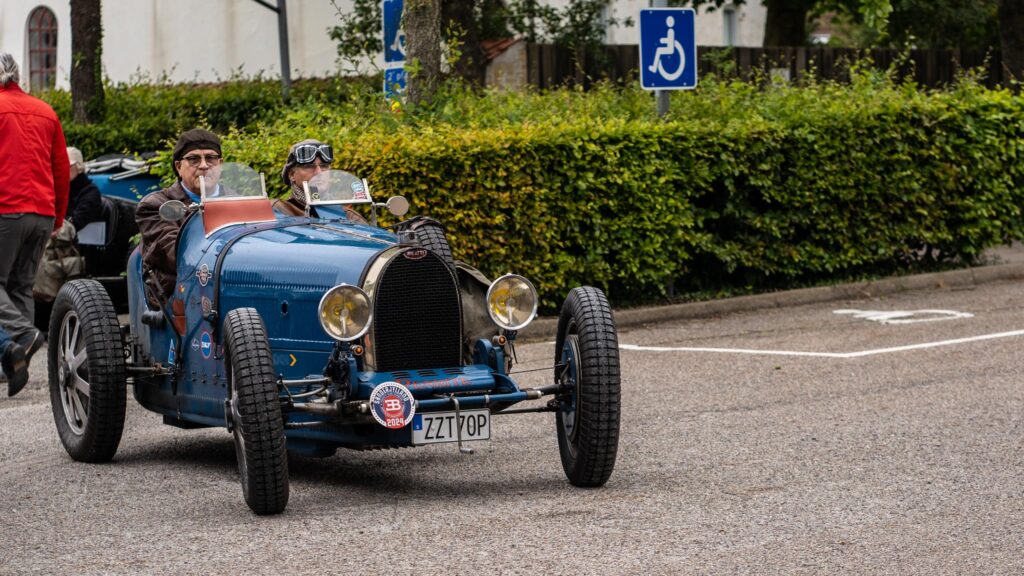 Ældre Bugatti. Bachs Foto