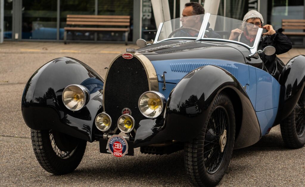Ældre Bugatti. Bachs Foto