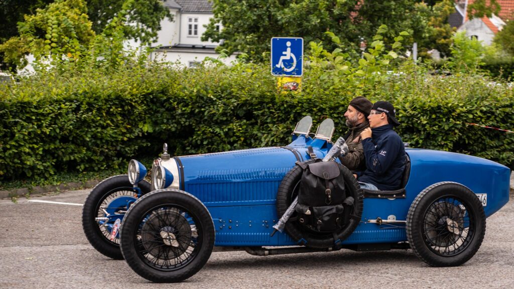 Ældre Bugatti. Bachs Foto