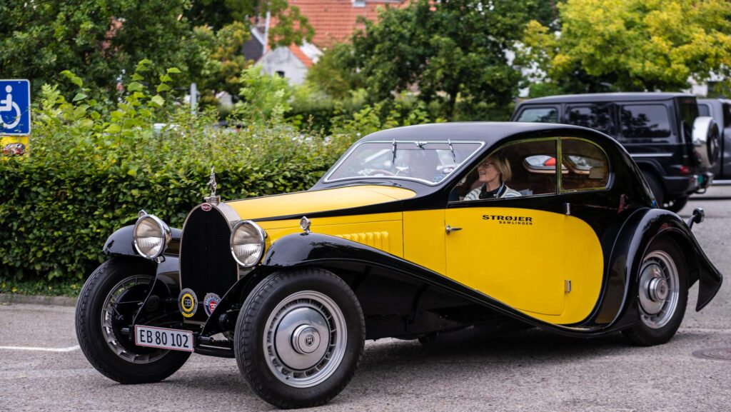 Ældre Bugatti. Bachs Foto