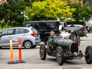 Ældre Bugatti. Bachs Foto