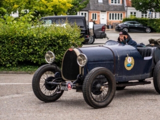 Ældre Bugatti. Bachs Foto