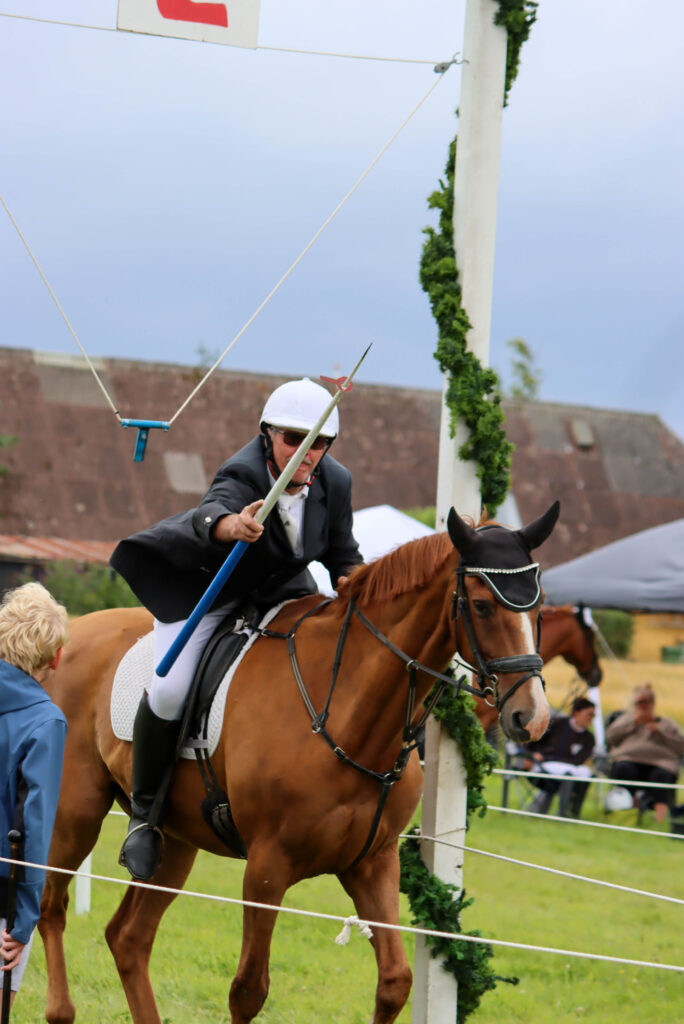Skovby Ringridning. Fotos: Bo Bach & Ole Kæhler