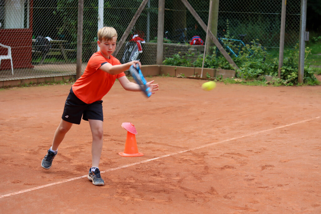 Tennisskole. Foto: Ole Kæhler