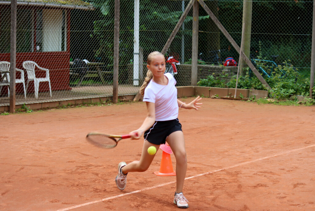 Tennisskole. Foto: Ole Kæhler
