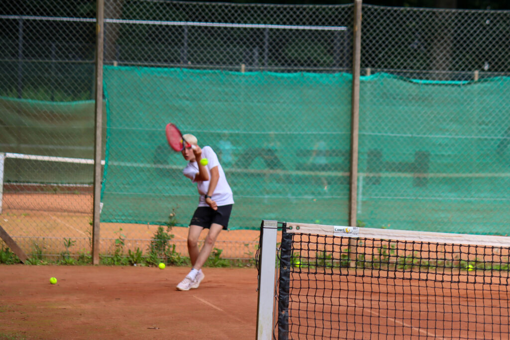 Tennisskole. Foto: Ole Kæhler