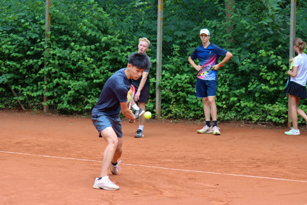 Tennisskole. Foto: Ole Kæhler
