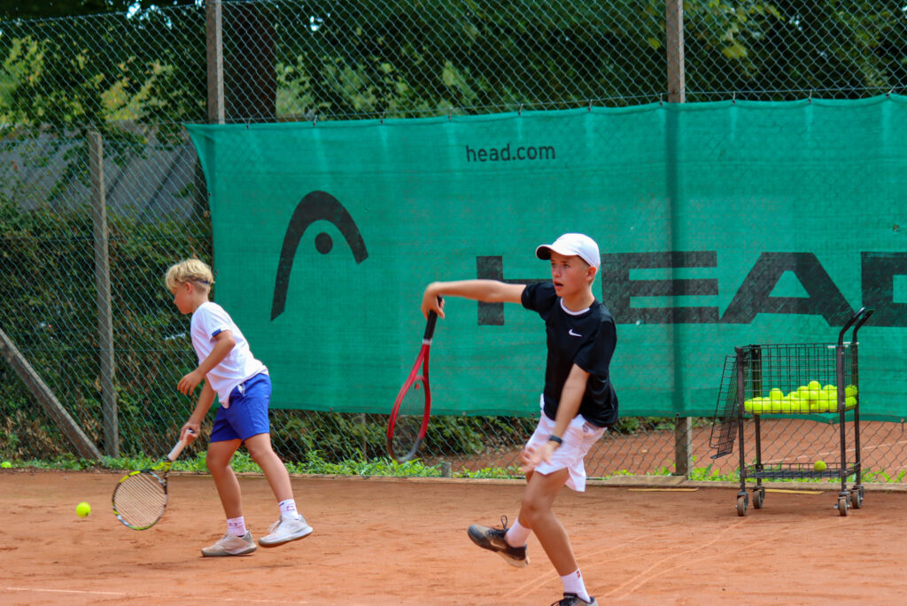 Tennisskole. Foto: Ole Kæhler