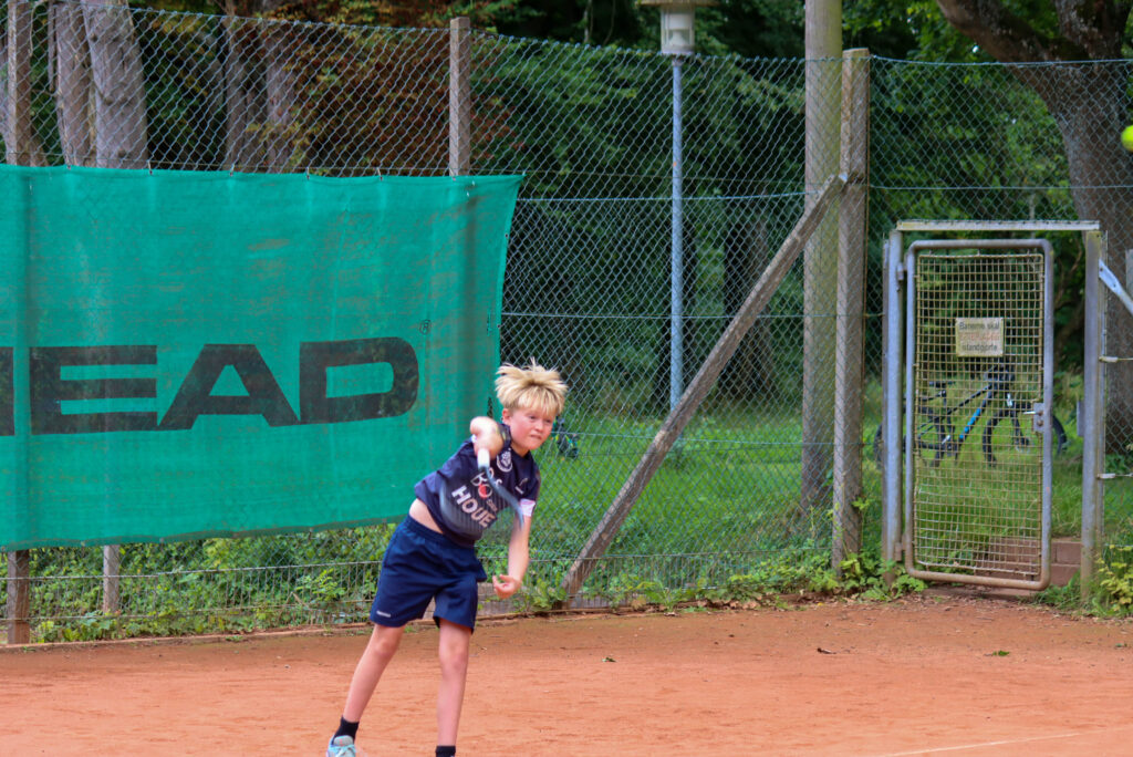 Tennisskole. Foto: Ole Kæhler