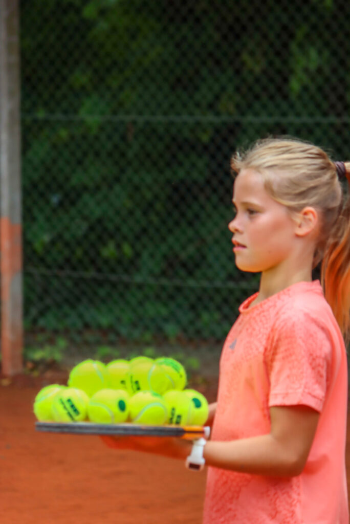 Tennisskole. Foto: Ole Kæhler