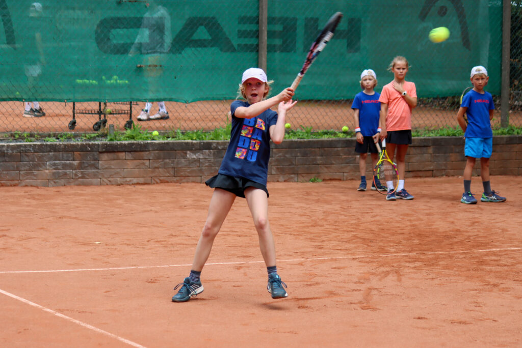 Tennisskole. Foto: Ole Kæhler