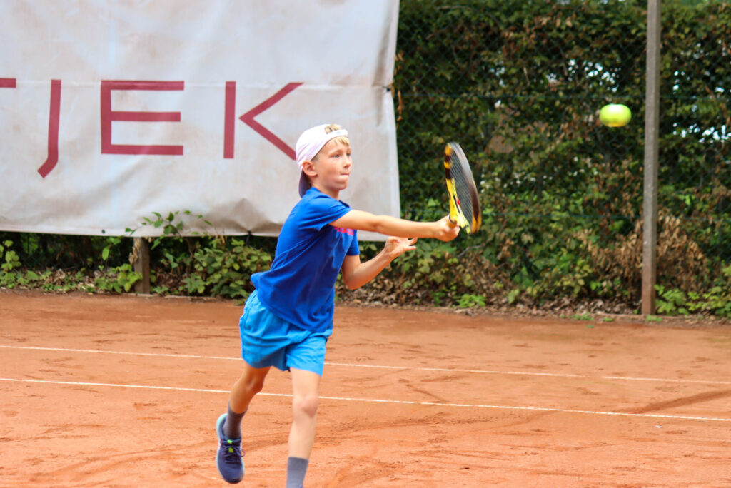 Tennisskole. Foto: Ole Kæhler