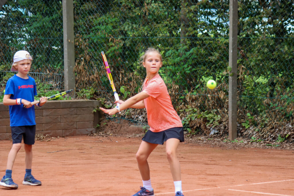 Tennisskole. Foto: Ole Kæhler