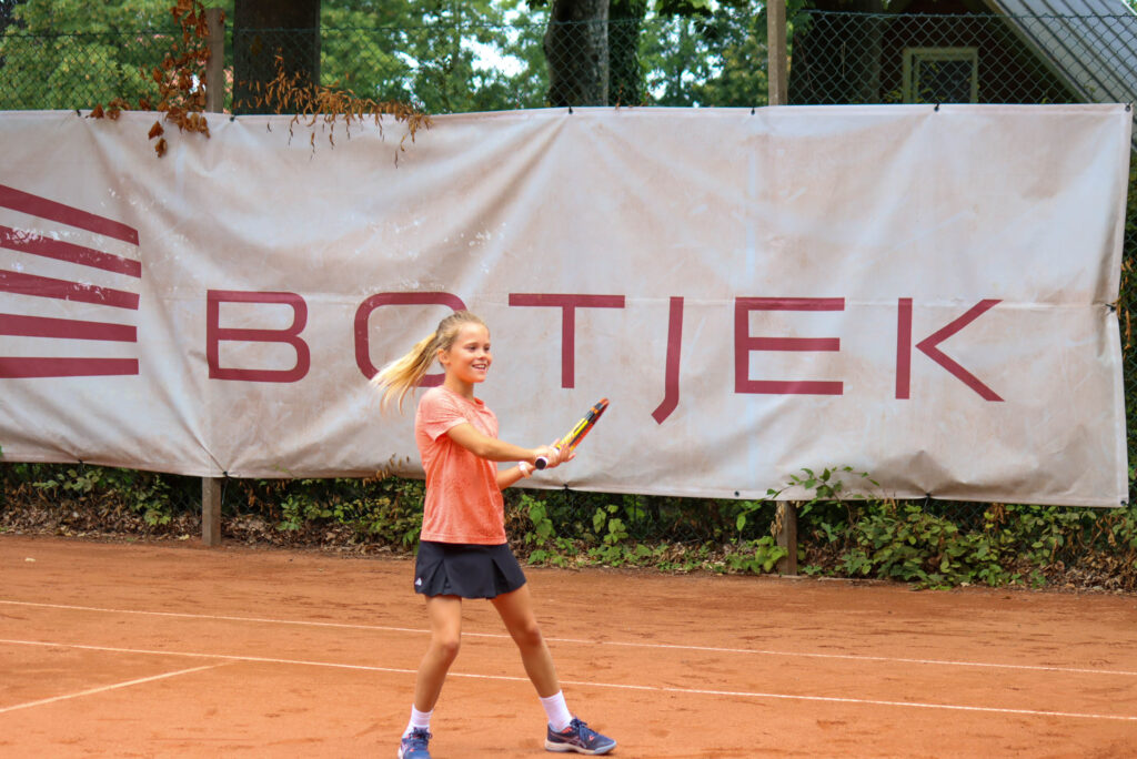 Tennisskole. Foto: Ole Kæhler
