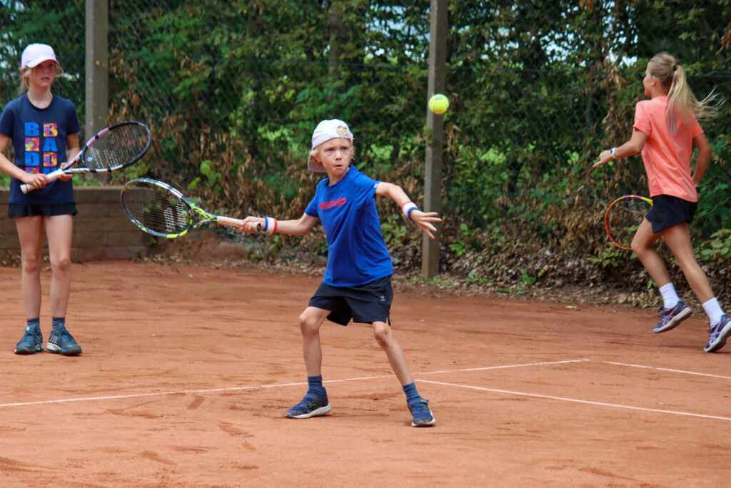 Tennisskole. Foto: Ole Kæhler