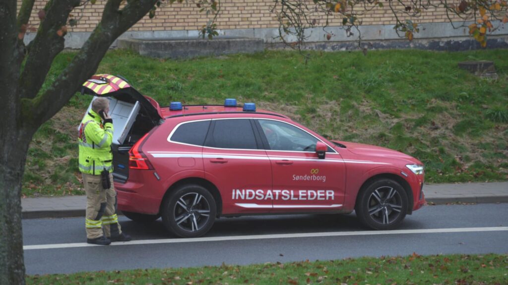 Leder efter syrebomber. Bachs Foto