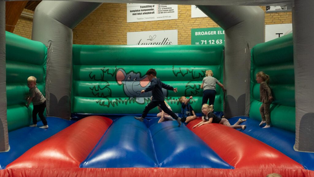 Broager-Hallen. Bachs Foto
