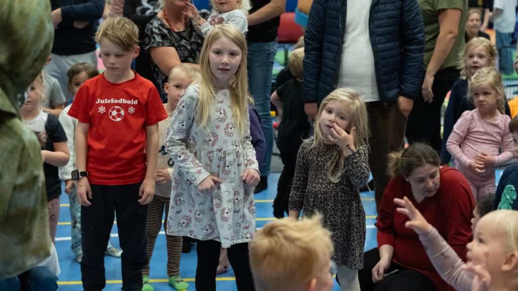 Broager-Hallen. Bachs Foto