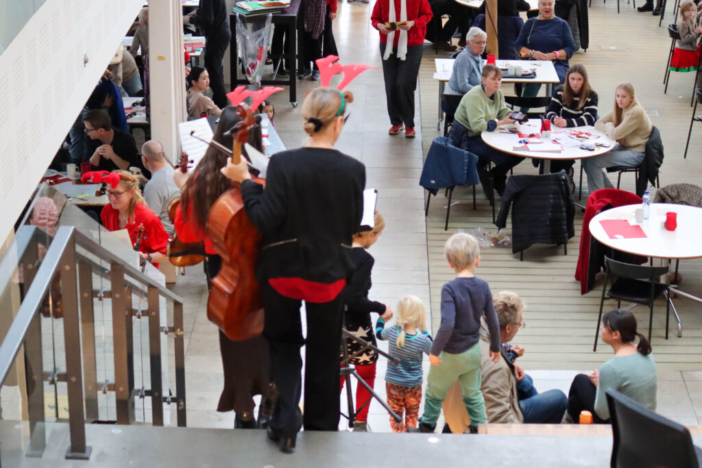 Julehygge og musik. Foto: Ole Kæhler